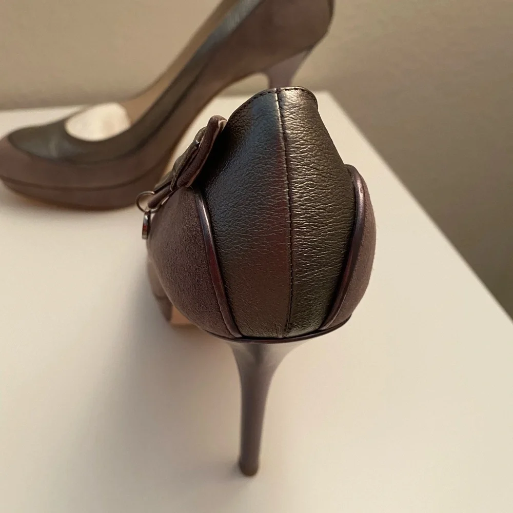 Dior Deco Dorsay Pump In Stone. New In Box. 100% Authentic